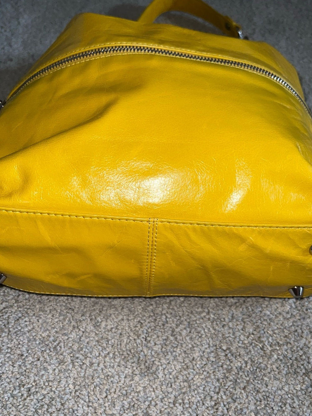 HOBO International Shoulder Bag Citrus Yellow Leather Outside Pocket Zip Closure - Picture 5 of 16